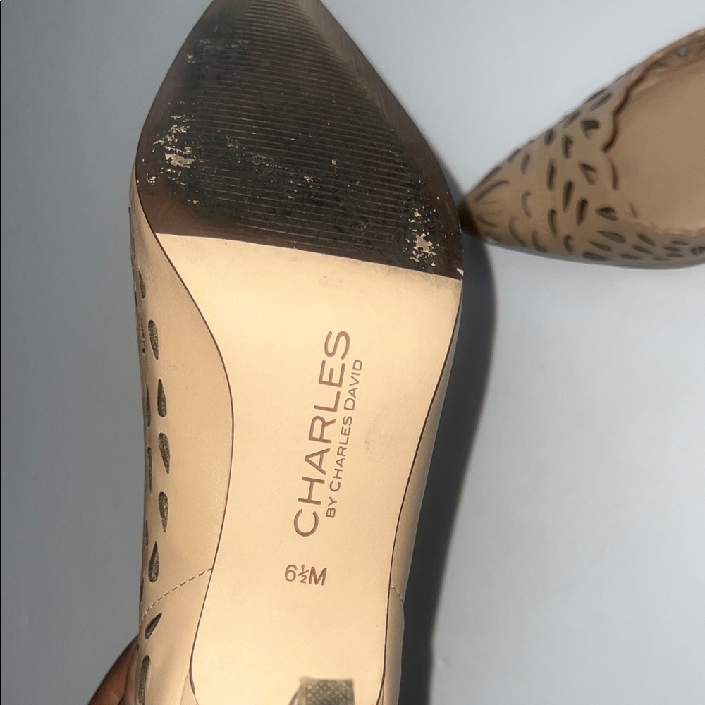 Women's Charles By Charles David Tan Cutout Heels 6.5 - Picture 8 of 9